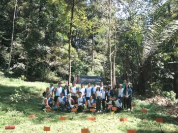 Pejalan Bumi Journey Jadi wali Pohon