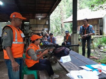 Simulasi Perburuan Berbasis Konservasi (PBK) di TB. Masigit Kareumbi